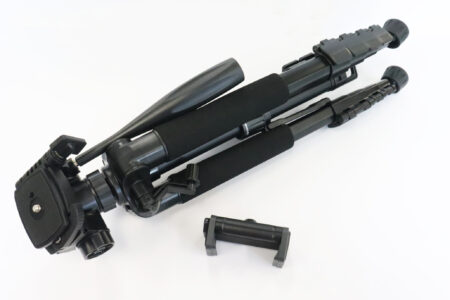 components of a tripod kit: tripod and phone holder